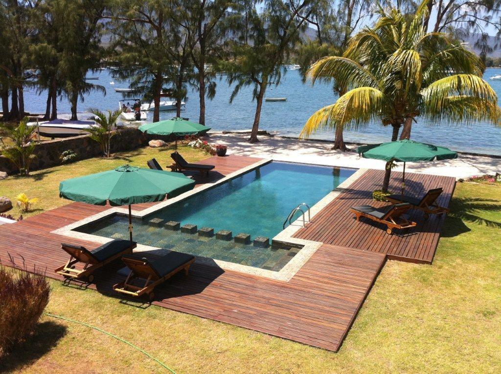 Olana Beachfront Apartments Rivière Noire Eksteriør billede